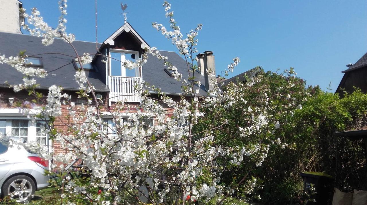 Vacances Paisibles Sur La Côte Fleurie. Trouville-sur-Mer Exterior foto